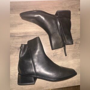 Sam Edelman Thatcher Ankle Booties NWT